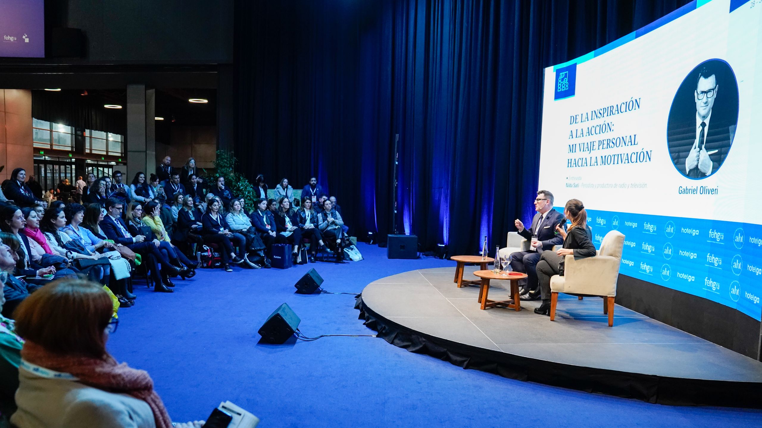 Conferencias de los expositores