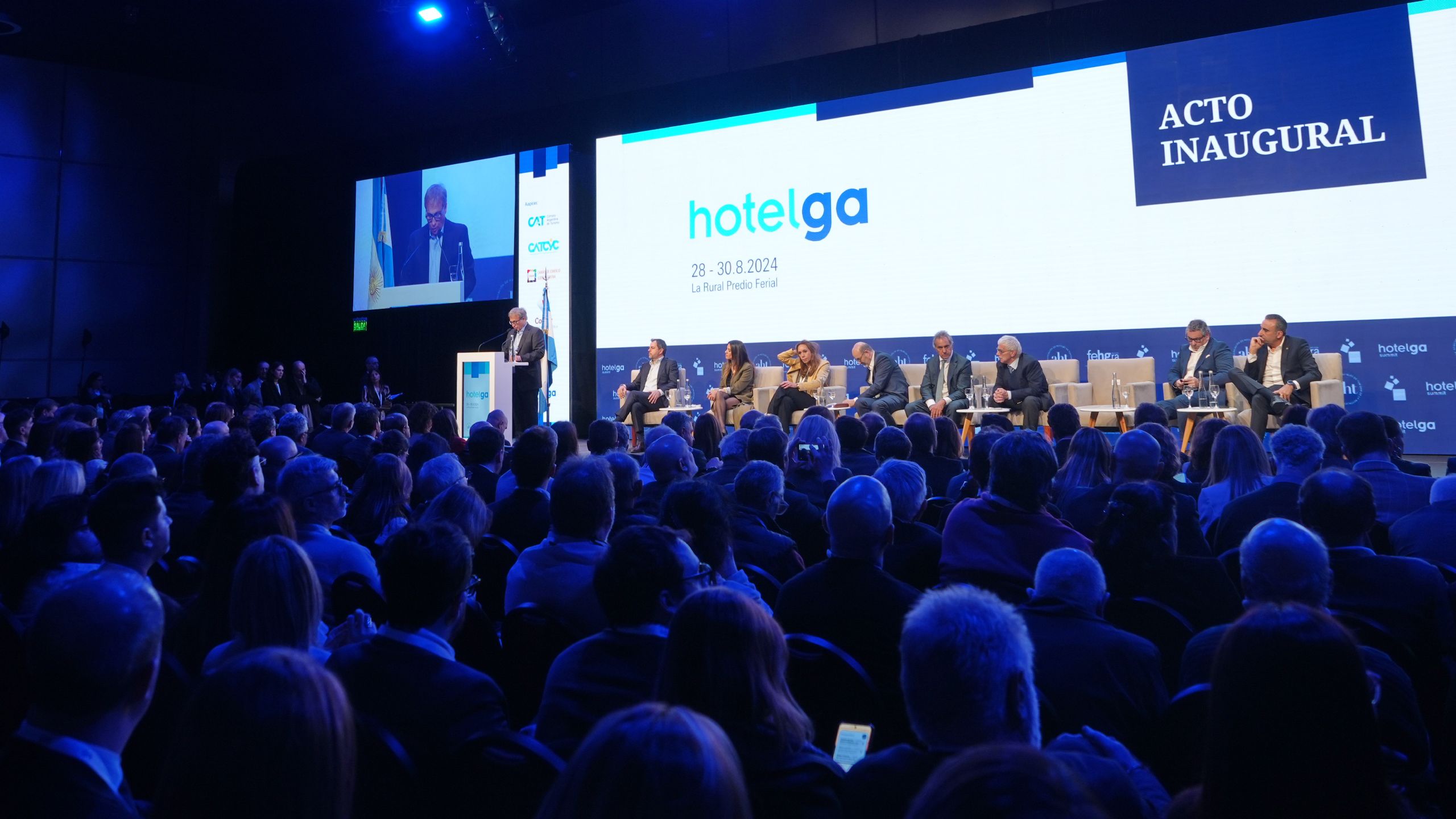 imagen de una conferencia en Hotelga