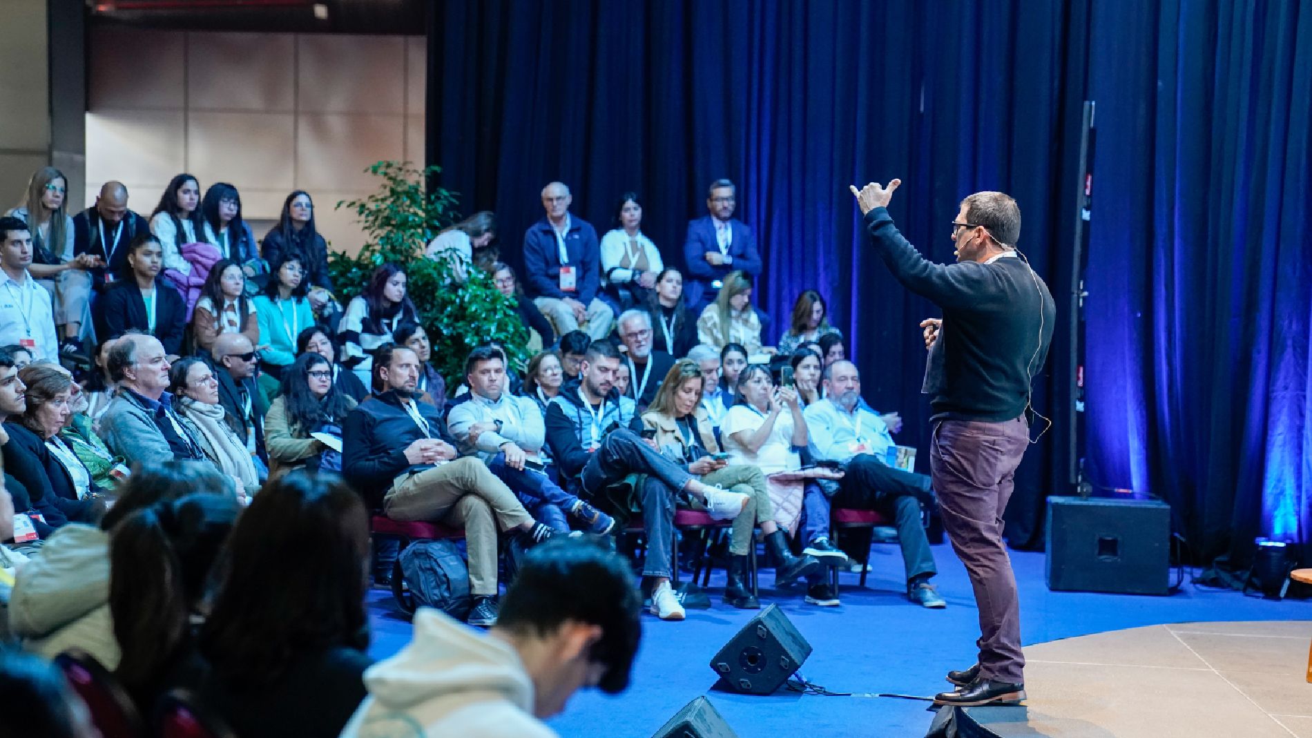 Exhibitors’ conferences